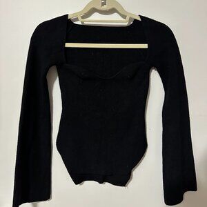 Black long bell sleeve